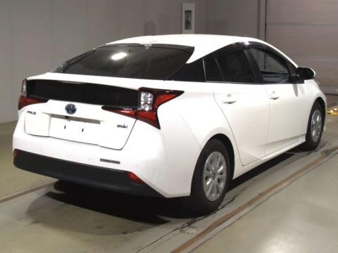 2022 Toyota Prius ZVW51[1]