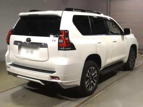 2022 Toyota Land Cruiser Prado TRJ150W[1]