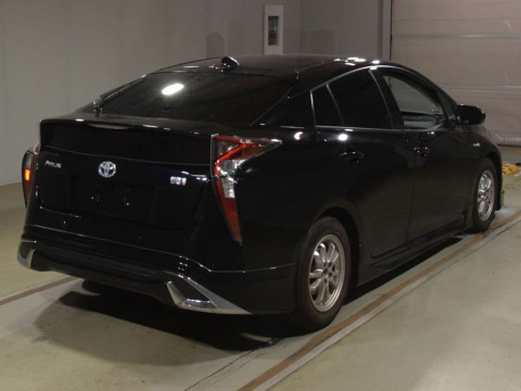 2019 Toyota Prius ZVW50[1]