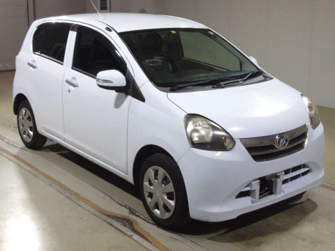 2012 Daihatsu Mira es LA310S[2]