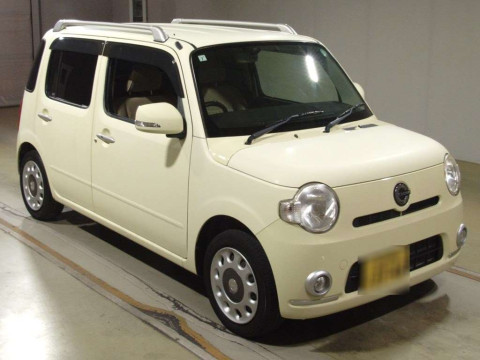 2011 Daihatsu Mira Cocoa L675S[2]