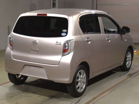 2016 Daihatsu Mira es LA300S[1]