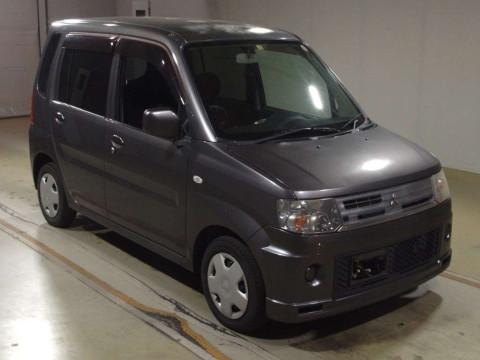 2009 Mitsubishi Toppo H82A[2]