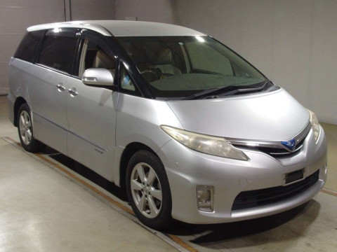 2011 Toyota Estima Hybrid AHR20W[2]