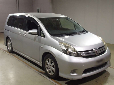 2013 Toyota Isis ZGM10W[2]