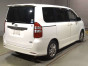 2010 Toyota Noah