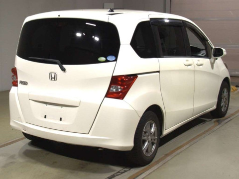 2010 Honda Freed GB3[1]