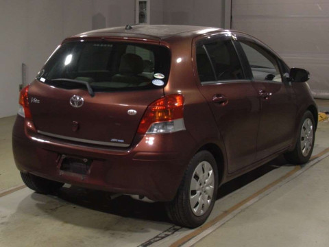 2009 Toyota Vitz SCP90[1]