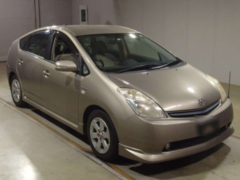 2005 Toyota Prius NHW20[2]