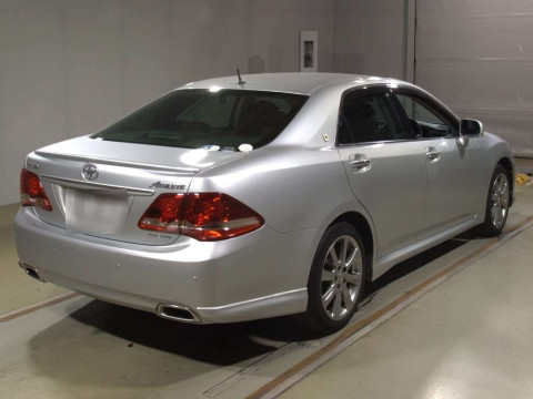 2008 Toyota Crown GRS200[1]