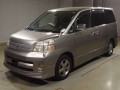 2006 Toyota Voxy