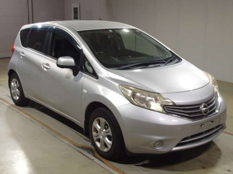 2013 Nissan Note E12[2]