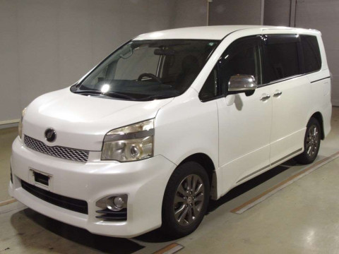 2013 Toyota Voxy ZRR70W[0]