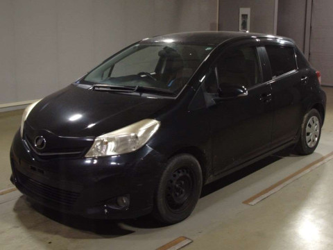 2011 Toyota Vitz KSP130[0]