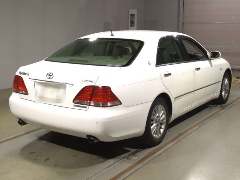 2004 Toyota Crown GRS182[1]