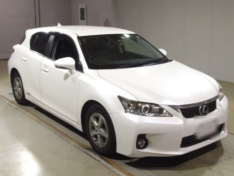 2011 Lexus CT ZWA10[2]