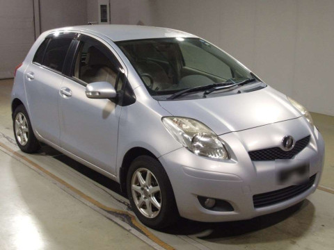 2008 Toyota Vitz KSP90[2]