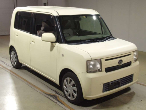 2012 Daihatsu Move Conte L575S[2]