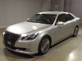 2015 Toyota Crown Majesta