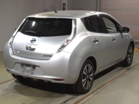 2016 Nissan Leaf AZE0[1]