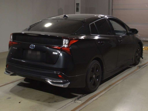 2022 Toyota Prius ZVW51[1]