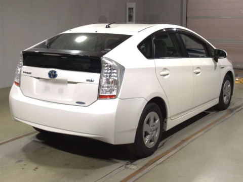 2011 Toyota Prius ZVW30[1]