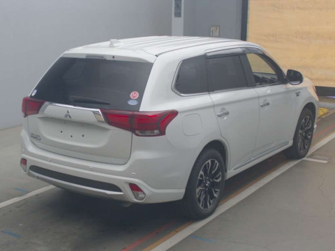 2016 Mitsubishi Outlander PHEV GG2W[1]