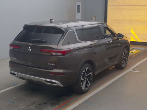 2022 Mitsubishi Outlander PHEV GN0W[1]