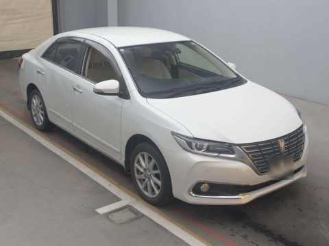 2019 Toyota Premio ZRT261[2]