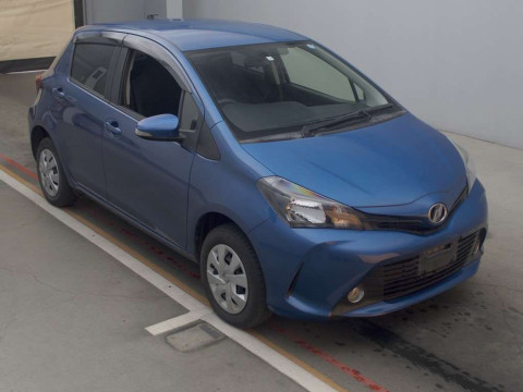 2015 Toyota Vitz NSP135[2]