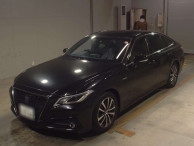 2018 Toyota Crown Hybrid