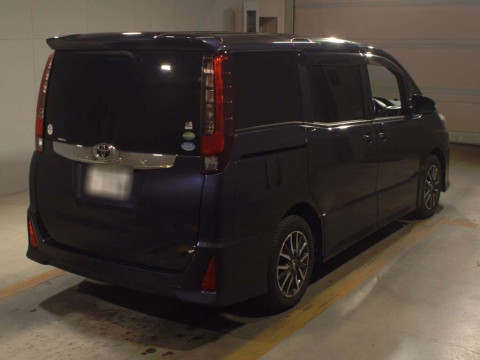 2014 Toyota Noah ZRR80W[1]