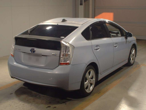 2010 Toyota Prius ZVW30[1]