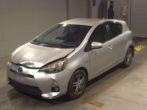 2012 Toyota Aqua NHP10[0]