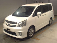 2011 Toyota Noah