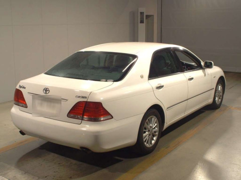 2004 Toyota Crown GRS182[1]