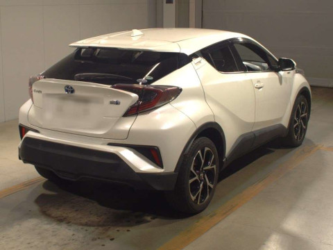 2017 Toyota C-HR ZYX10[1]