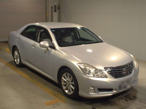 2008 Toyota Crown GRS202[2]