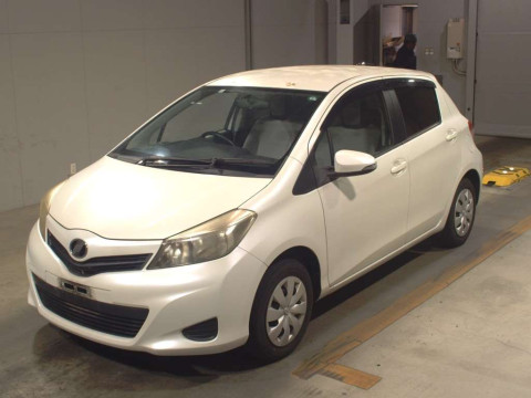 2011 Toyota Vitz KSP130[0]