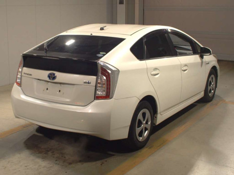 2014 Toyota Prius ZVW30[1]