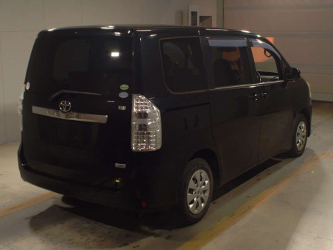 2012 Toyota Noah ZRR70G[1]