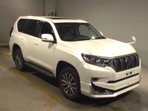 2019 Toyota Land Cruiser Prado TRJ150W[2]