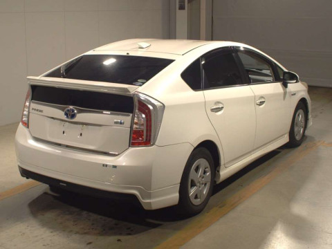 2012 Toyota Prius ZVW30[1]