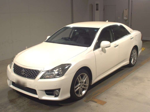 2011 Toyota Crown GRS200[0]