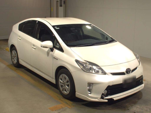 2014 Toyota Prius ZVW30[2]