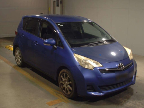 2011 Toyota Ractis NCP120[2]