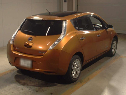 2016 Nissan Leaf AZE0[1]