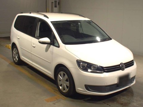 2013 Volkswagen Golf Touran 1TCTH[2]