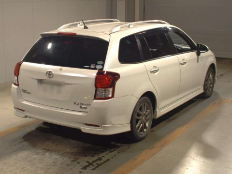 2013 Toyota Corolla Fielder NZE161G[1]