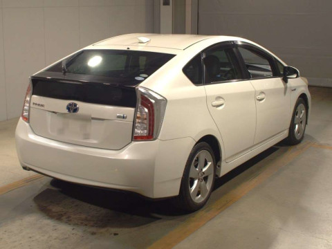 2014 Toyota Prius ZVW30[1]